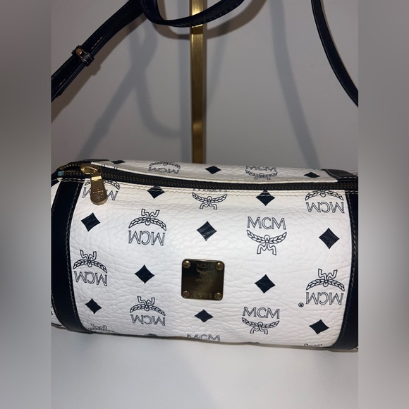MCM Papillon Crossbody Bag - Picture 2 of 12
